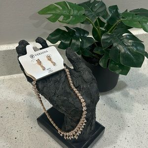 Versona cubic Zirconia earrings and necklace